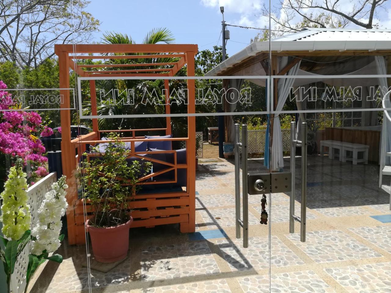 Casa Royal Palm Inn San Andres  Exterior photo